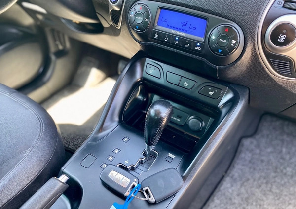 Hyundai ix35 cena 41900 przebieg: 187000, rok produkcji 2011 z Pisz małe 301